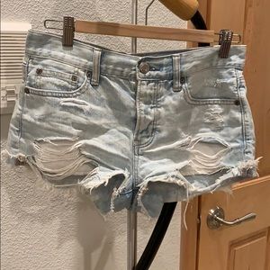American Eagle girlfriend shorts
